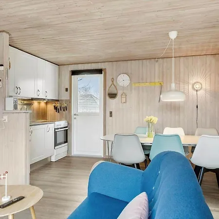 40553-juelsminde-pot-strandby-393 بيت للعطل *